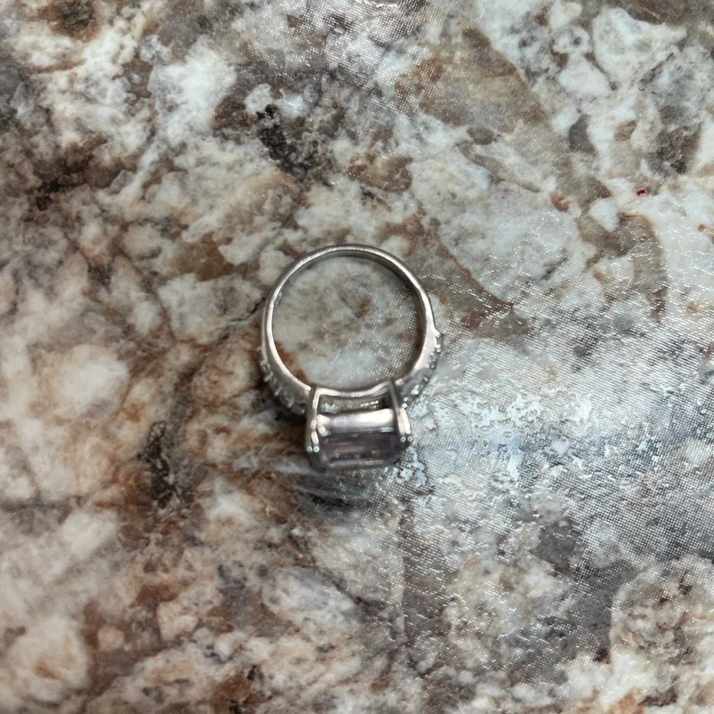 Ring - Picture 3 of 5